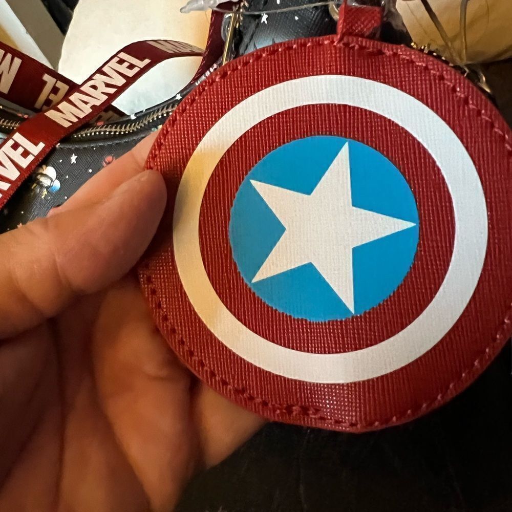 Loungefly x Marvel Tatoo Crossbody w/ Coin Pouch - Picture 7 of 7